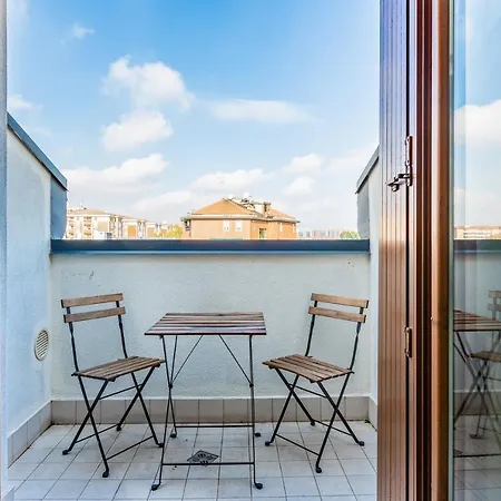 公寓 Cozy W/parking 5 Min Walk From The Bus Stop